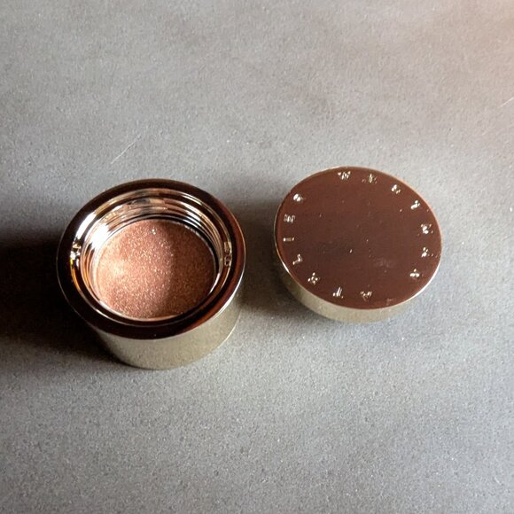 Westman Atelier - Limited Edition Eye Pod Fête: champagne with gold iridescence - Picture 10 of 12